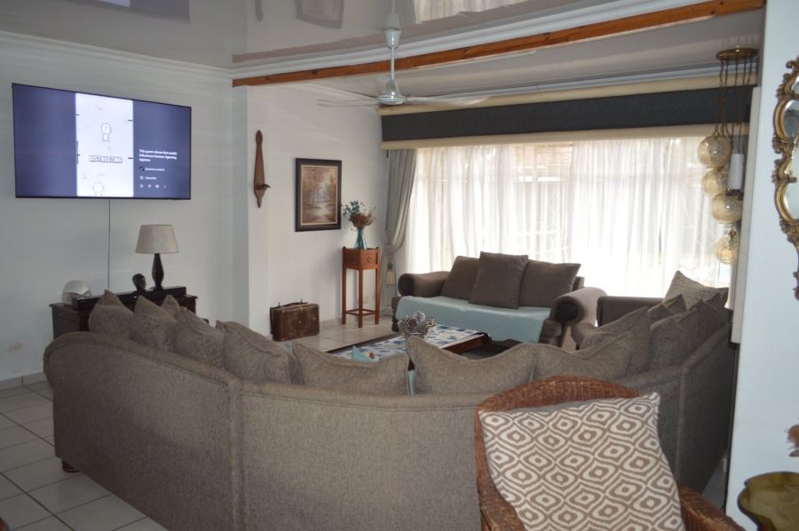 4 Bedroom Property for Sale in Flamwood North West